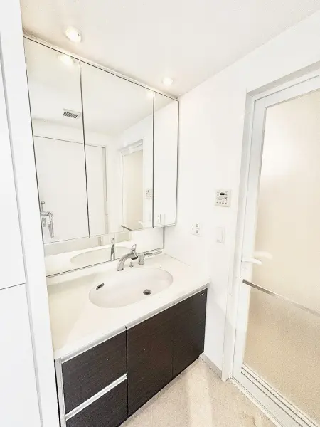 ディーグラフォート大阪N.Y.タワーHIGOBASHI