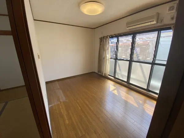 東大阪市上小阪三丁目9-4