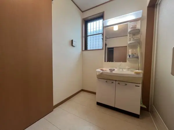 三木市志染町青山6丁目