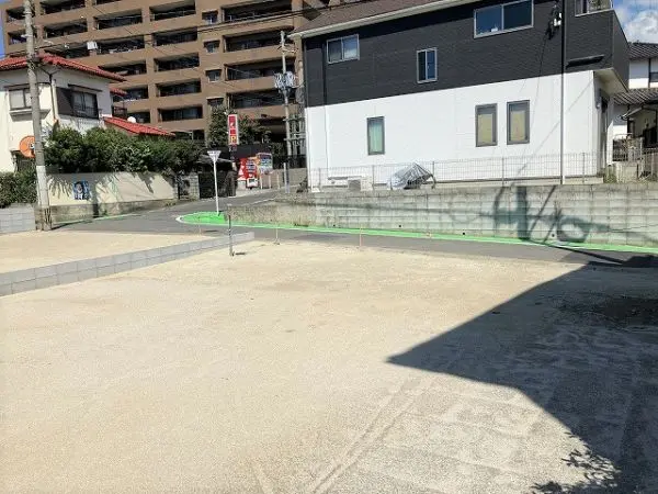 福岡市城南区長尾5丁目12番（2号地）
