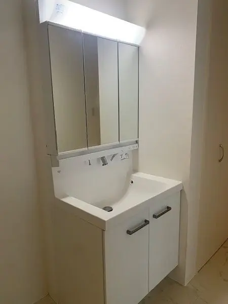 橿原市東坊城町