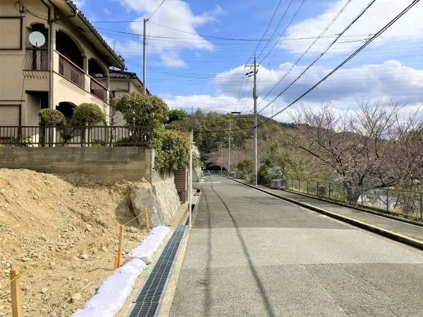 宝塚市中山五月台４丁目　土地
