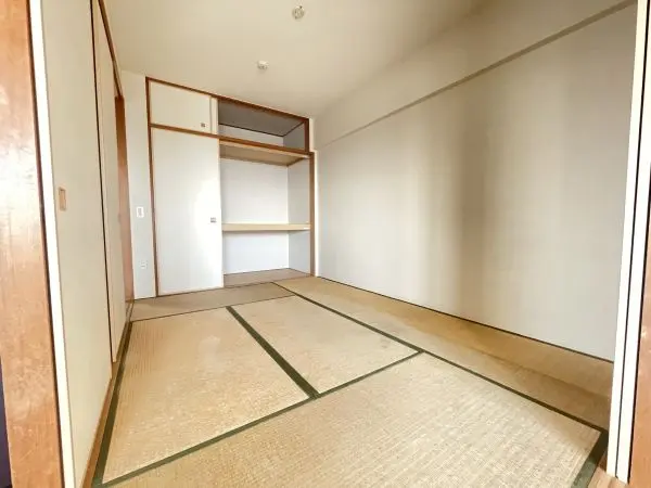 ゼルクタワ―西尾