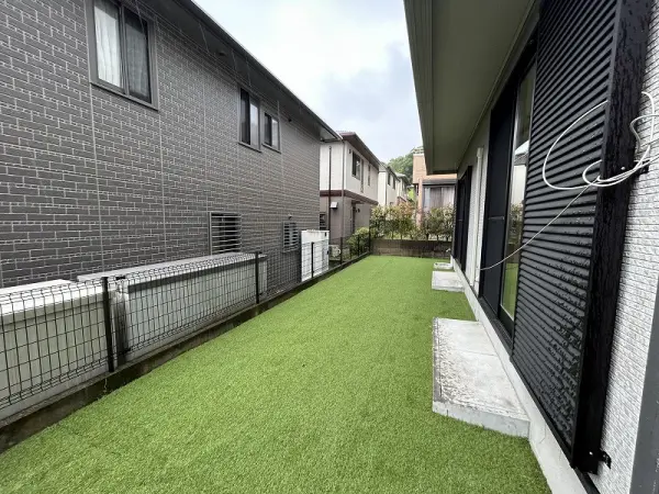 四條畷市さつきヶ丘１３番７号