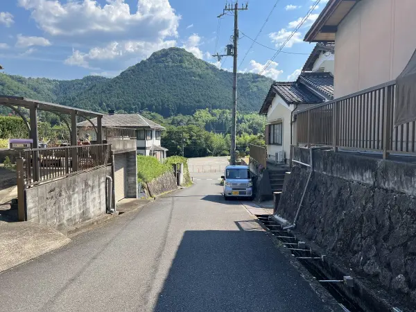 綾部市味方町龍仏