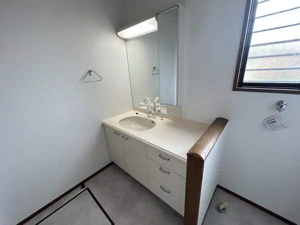 箕面市小野原西三丁目