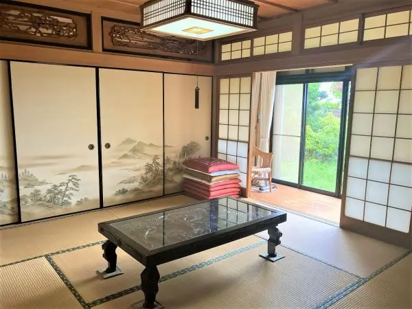 宝塚市雲雀丘山手2丁目　戸建