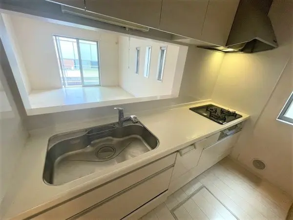 川西市清和台西1丁目　戸建