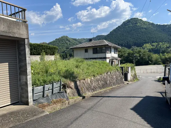 綾部市味方町龍仏