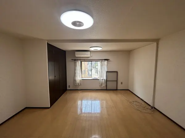 生野区中川西一丁目　連棟住宅