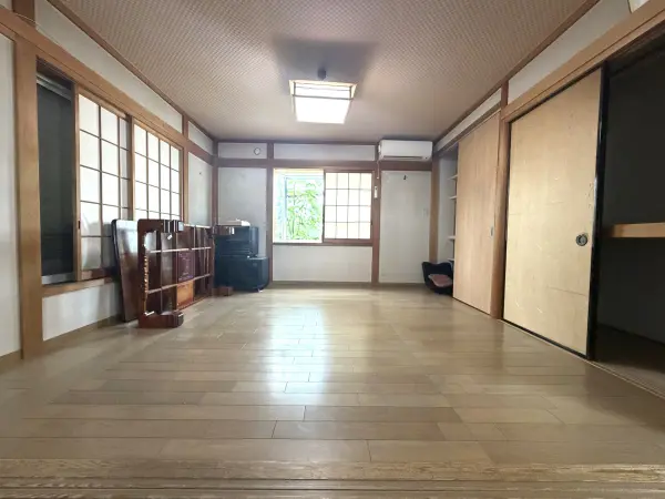 額田郡幸田町大字深溝字三角田28番