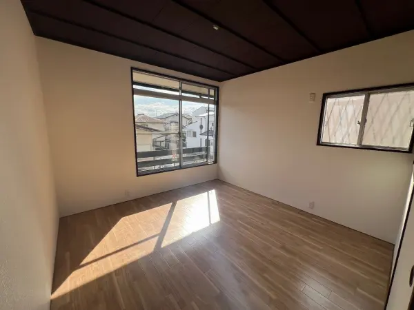 三木市志染町東自由が丘三丁目