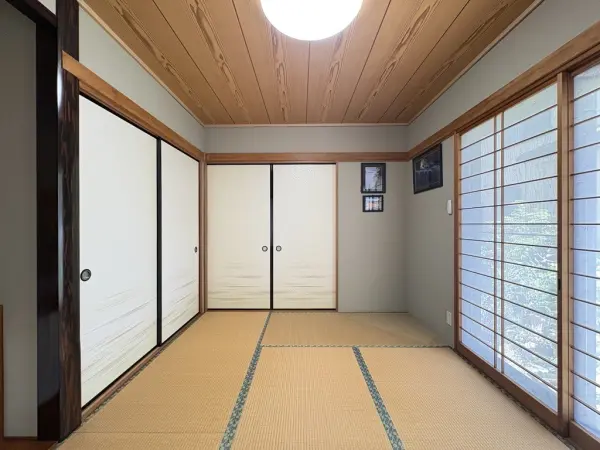 秦野市曽屋