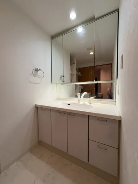 ディーレスティア香里ケ丘C棟