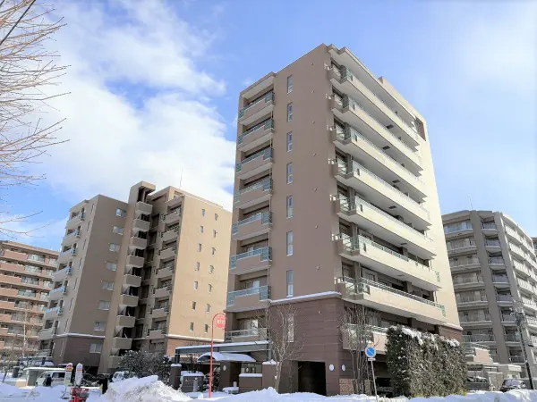 Ｄ’グランセ真駒内泉町ウエストスクエア