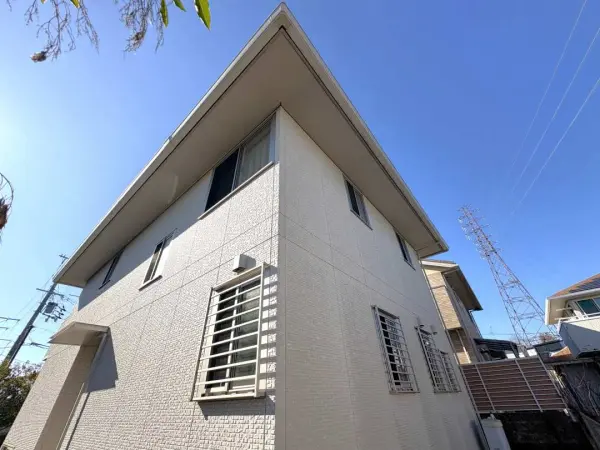 太陽光発電システム（3.04ｋＷ）搭載、LD部分には床暖房が備わっています。