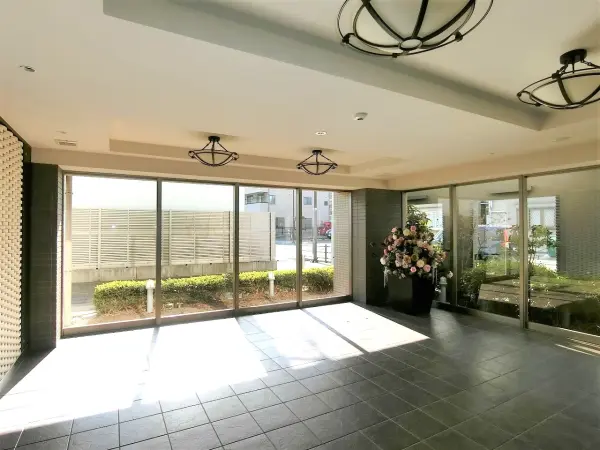 プレミスト東六番丁通