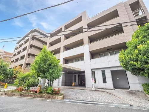 ロイヤルアークレイナランド