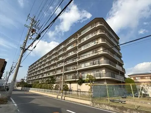 ローレルハイツ東天美