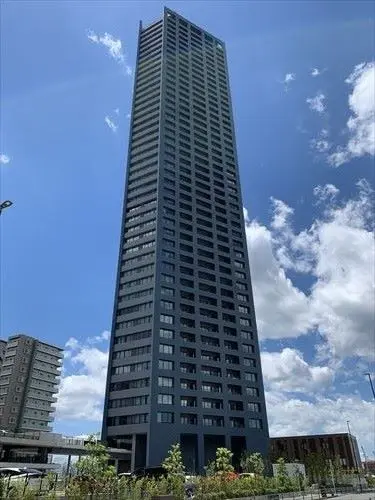 センターマークスタワー