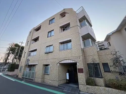 汐路アイリス