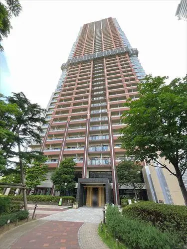 ＴＨＥ　ＫＯＳＵＧＩ　ＴＯＷＥＲ