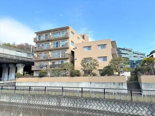 岡本サンハイツ