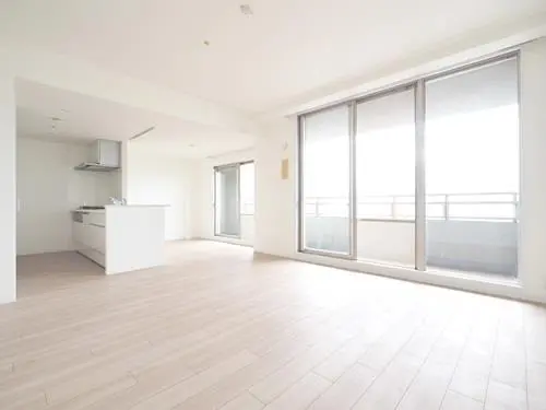 ロイヤルアークレイナランド