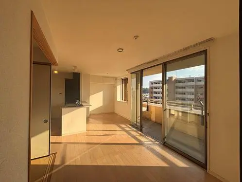 ヒューマインド和白丘クロスコート