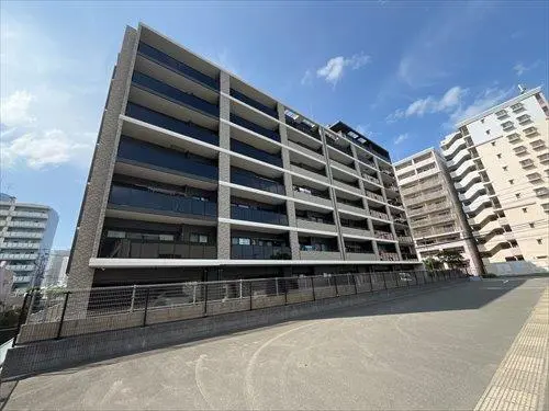 ファーネスト千早駅南ルクシア