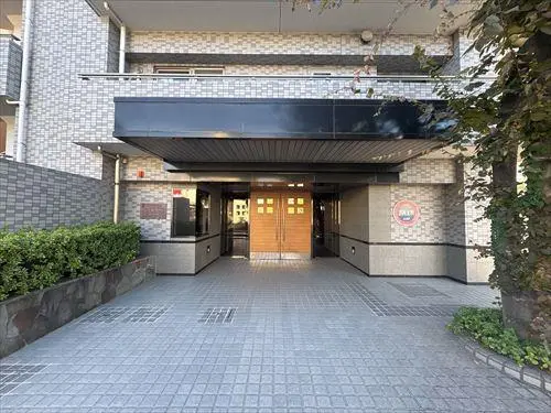 平塚八重咲町三和プラザ