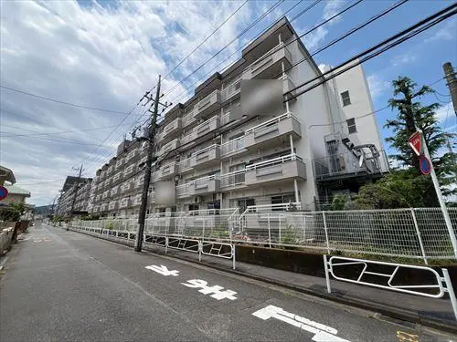 京王めじろ台マンション