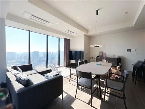 ＷＯＲＬＤ　ＴＯＷＥＲ　ＲＥＳＩＤＥＮＣＥ