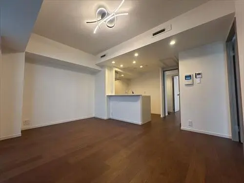 モア・クレスト築地