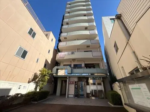 ラポール本蓮沼駅前