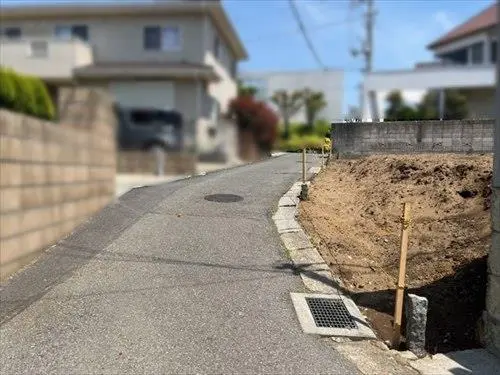 前面道路（南側から撮影）