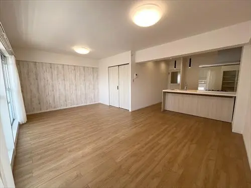 エクセレンス新栄