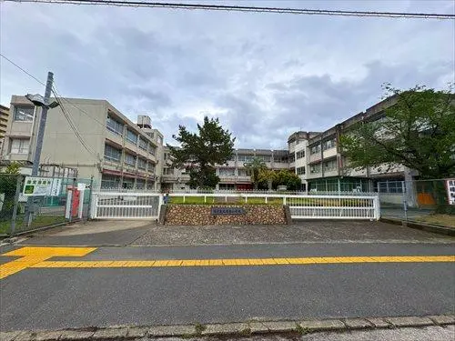 新金岡三丁壱番住宅第参棟