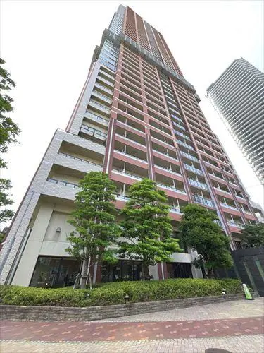 ＴＨＥ　ＫＯＳＵＧＩ　ＴＯＷＥＲ