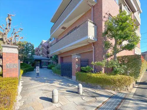 　碑文谷ヒルズサレジオ通り