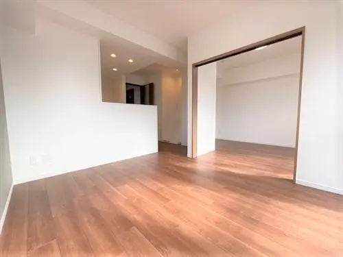 グロリアハイツ