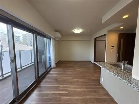 ヴィークコート一社