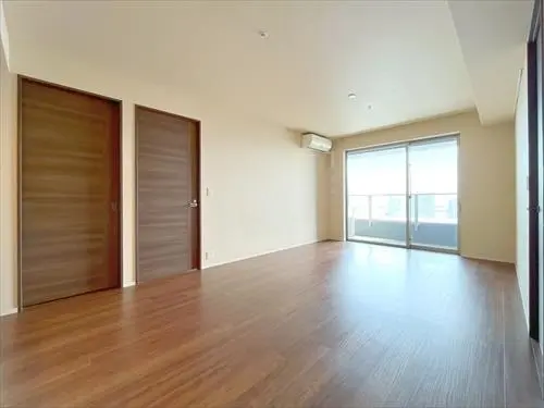 スカイズ　タワー＆ガーデン