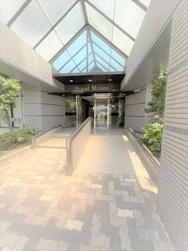 丸美ロイヤル港