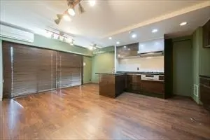 プレサンスグラン泉