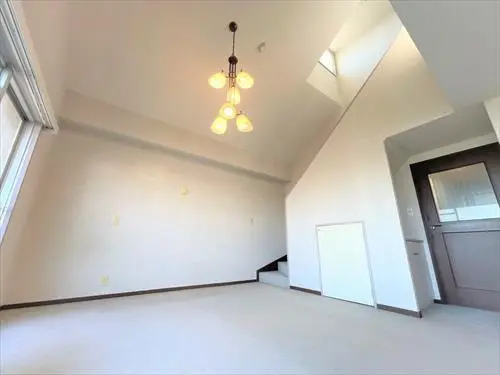 ＲＩＣウエストコート五番街