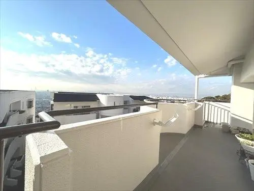 シヤルマンコーポ枚岡公園