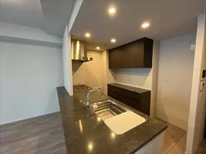 マストスクエア金山