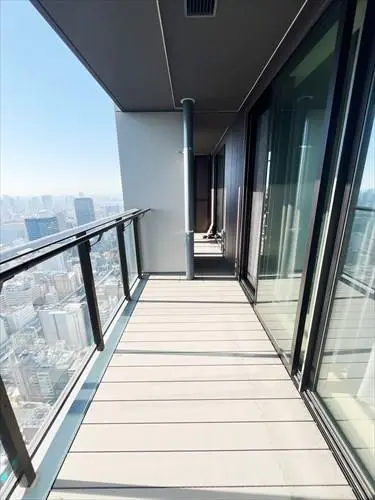 ＷＯＲＬＤ　ＴＯＷＥＲ　ＲＥＳＩＤＥＮＣＥ
