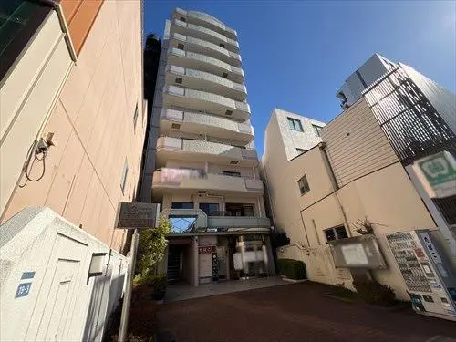 ラポール本蓮沼駅前